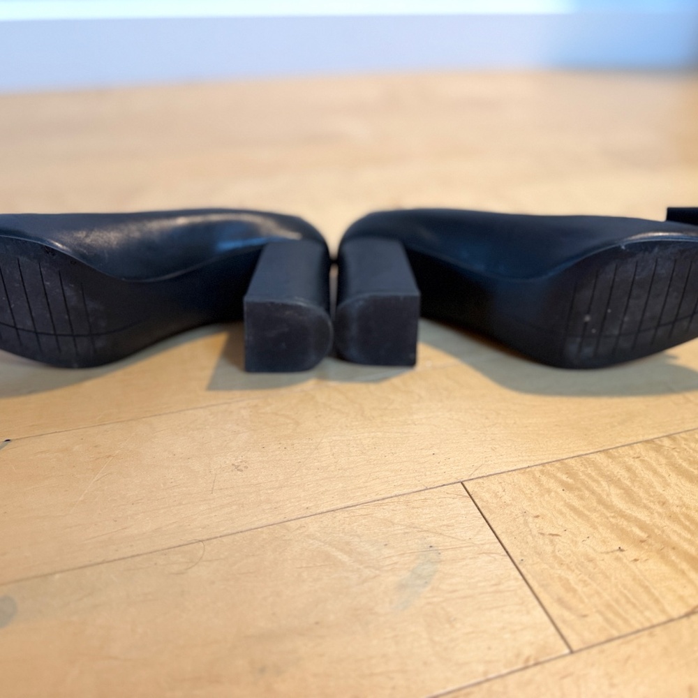 🖤 Cole Haan Tali Bow Pumps – Size 7.5B 🖤 - Picture 4 of 5